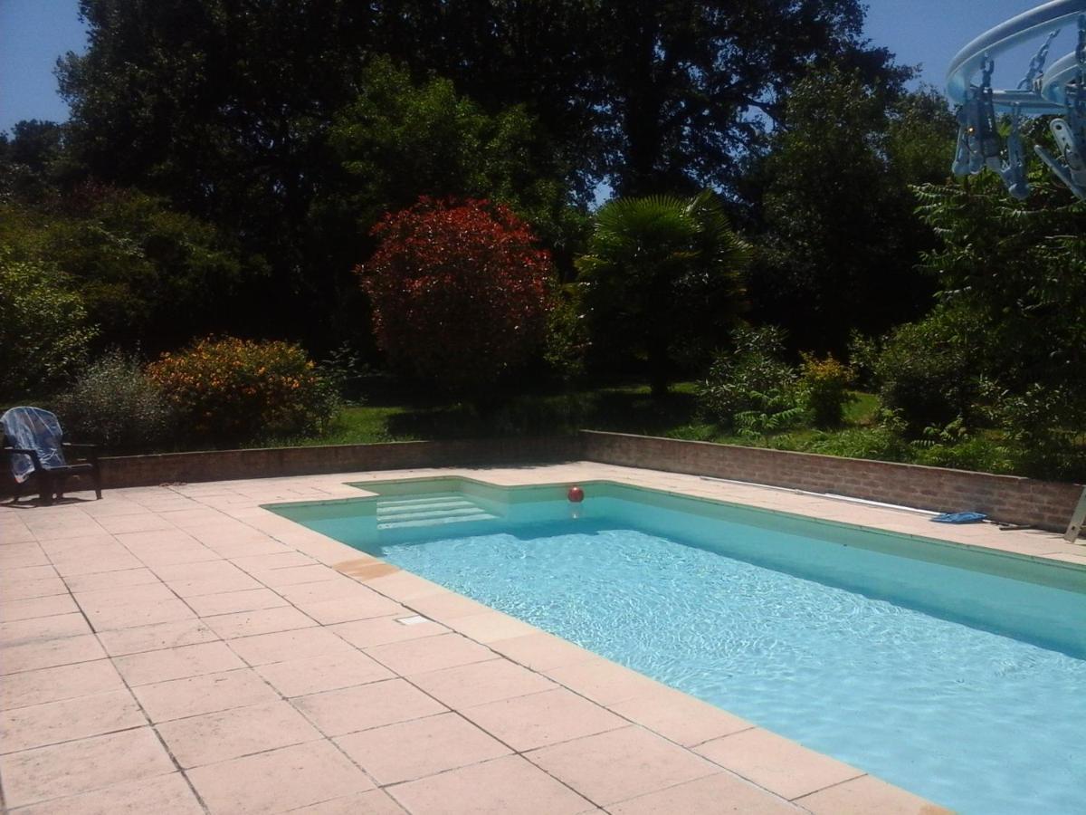 Gite Vacances Bosc D'Esquirol 4 Pers Escorneboeuf 외부 사진